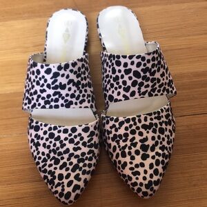 Jolimail cheetah print mules